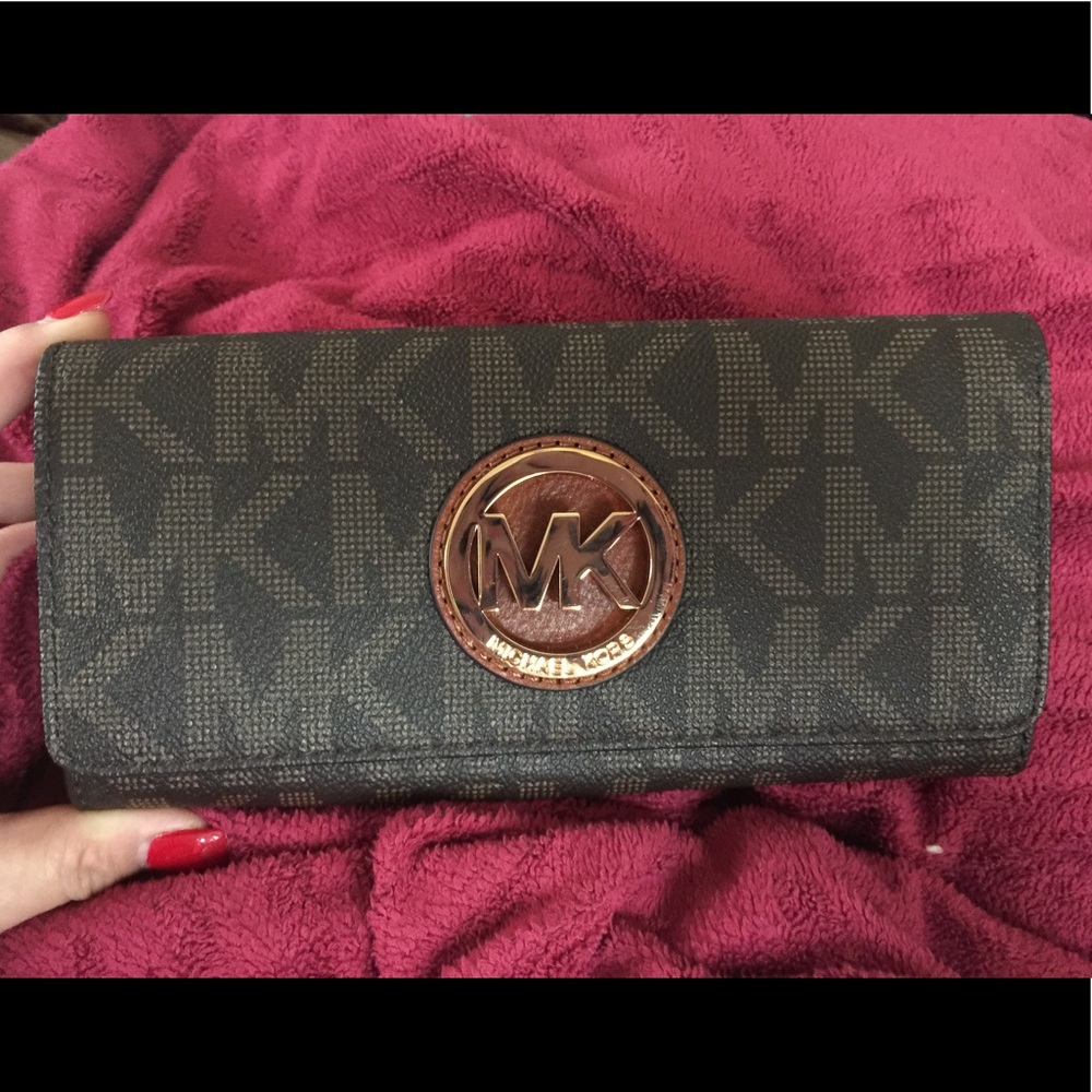 michael kors wallet